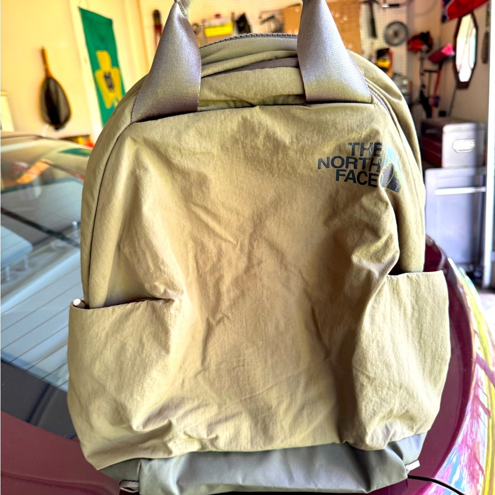North Face Backpack, used once. Like new condition.